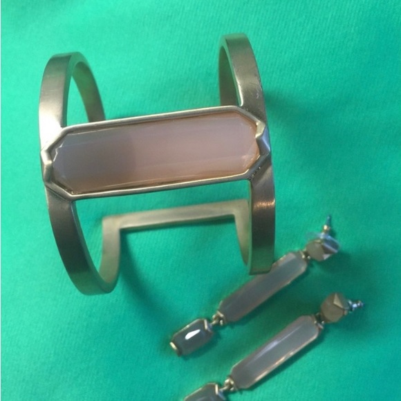 Vince Camuto cuff bracket and matching earrings - Picture 1 of 4